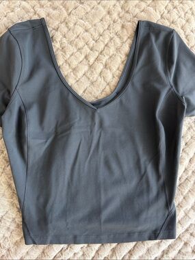 lululemon Scoop Neck Short Sleeve Women's Top - Black Large